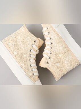 NWT American Eagle beige crochet high-top sneakers
